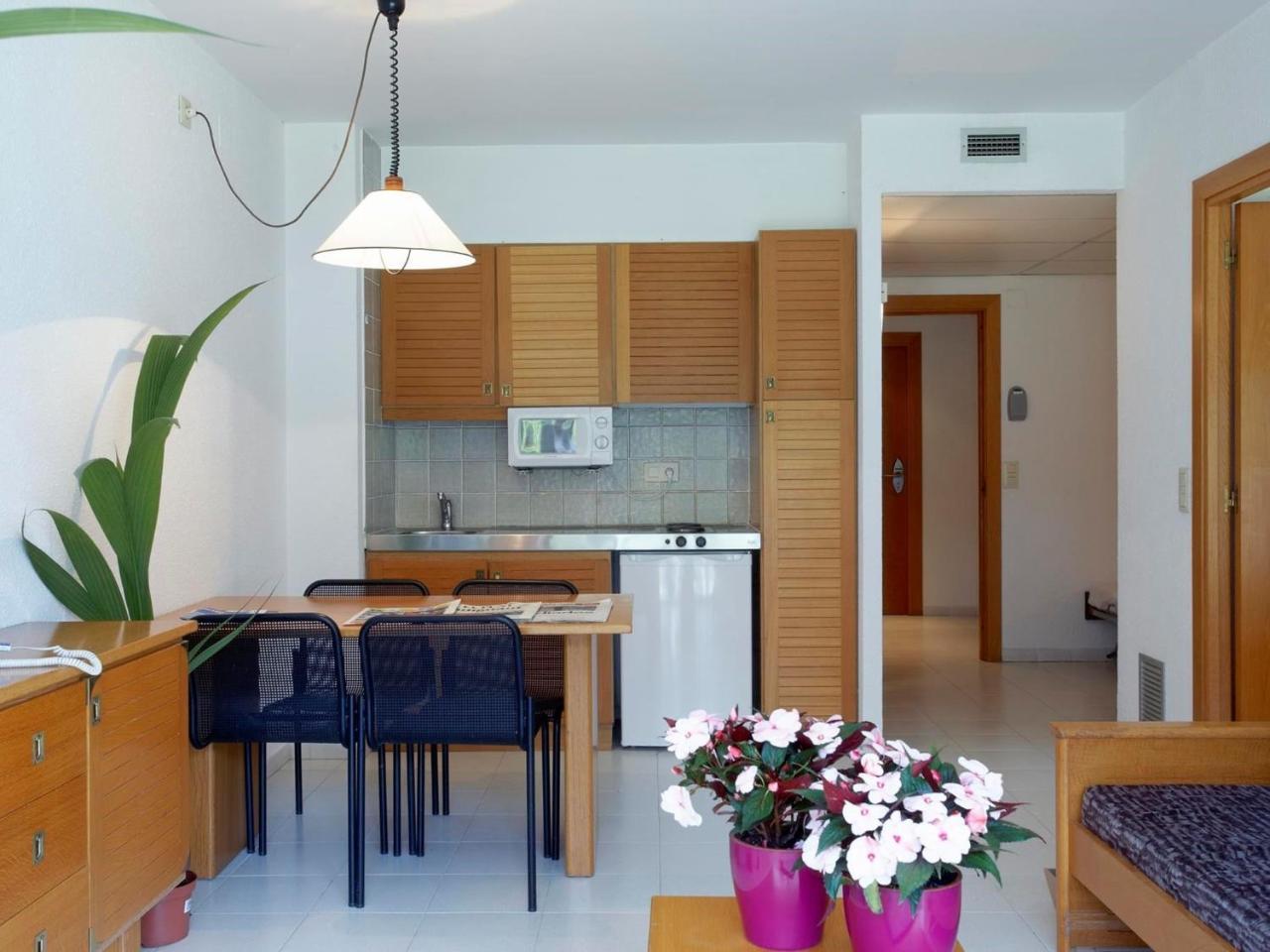 Apart-Hotel Golf Beach 35201 Begur Phòng bức ảnh